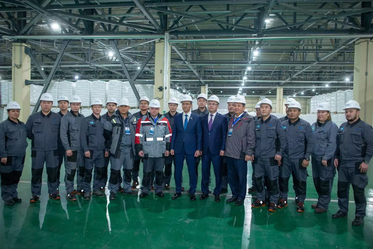 Maulen Ashimbayev got acquainted with the production of KPI