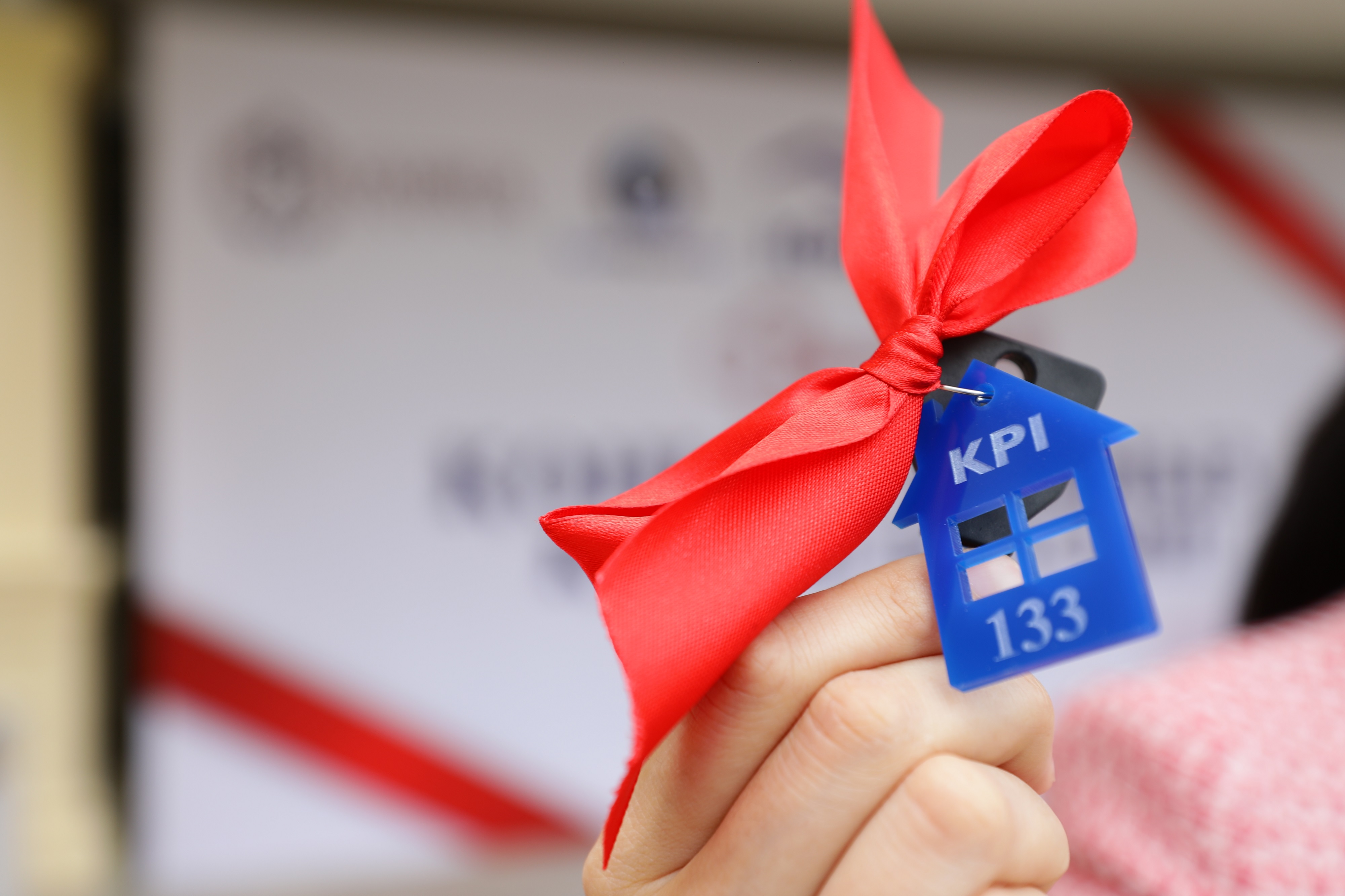 Работники ТОО «KPI Inc.» получили ключи от квартир по льготной программе